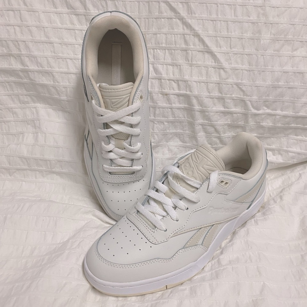 Men’s Reebok - Size 8.5